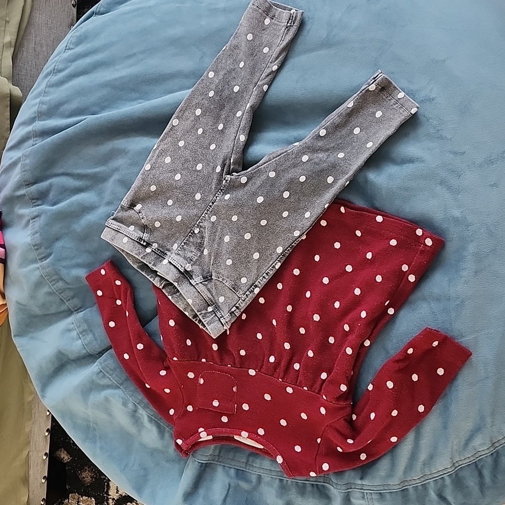 Zara Dot Top/Sweater & Jeggings